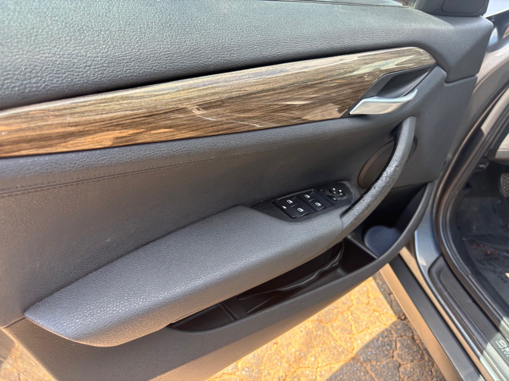 2015 BMW X1 Image 19