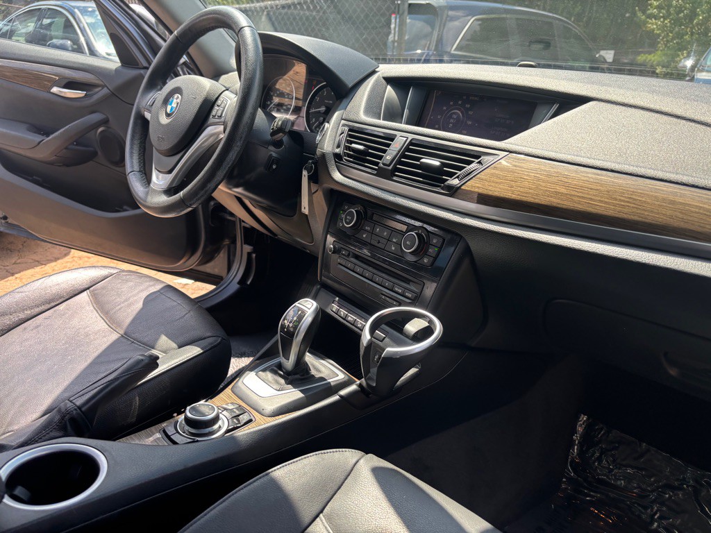 2015 BMW X1 Image 23