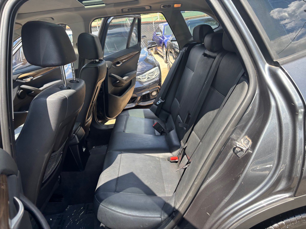 2015 BMW X1 Image 31
