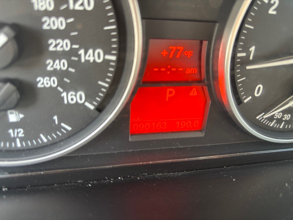 2015 BMW X1 Image 36