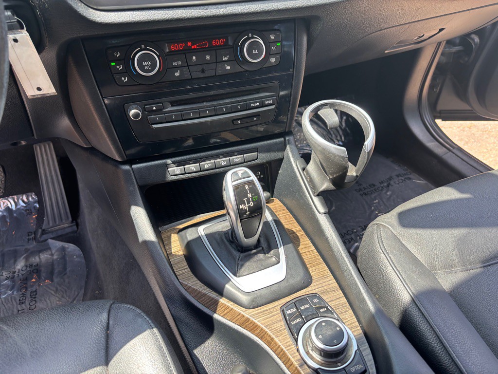 2015 BMW X1 Image 41