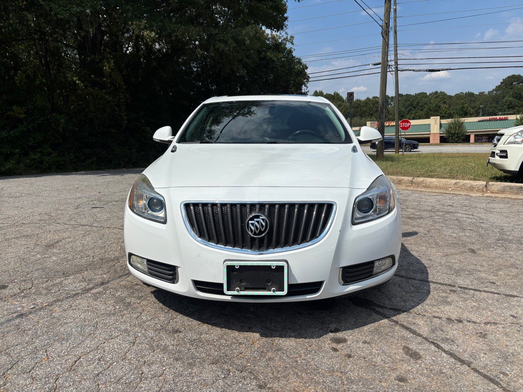 2012 Buick Regal Image 2