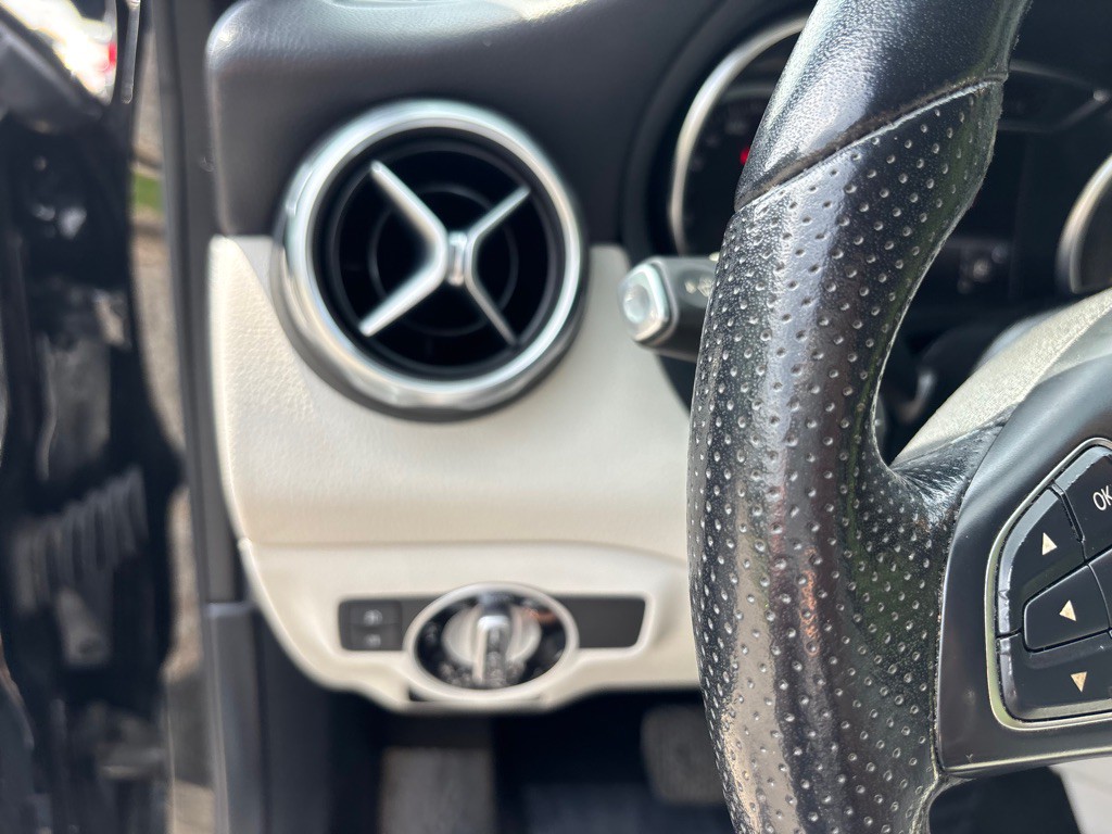 2020 Mercedes-Benz GLA-Class Image 44