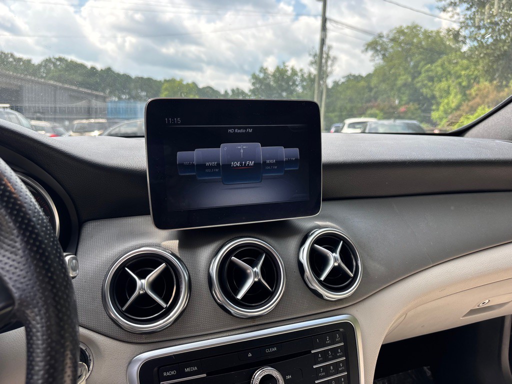2020 Mercedes-Benz GLA-Class Image 48