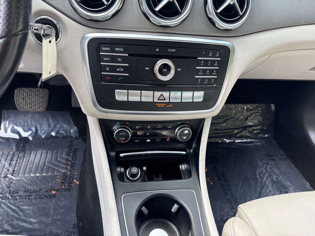 2020 Mercedes-Benz GLA-Class Image 50