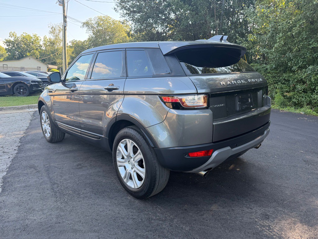 2019 Land Rover Range Rover Evoque Image 18