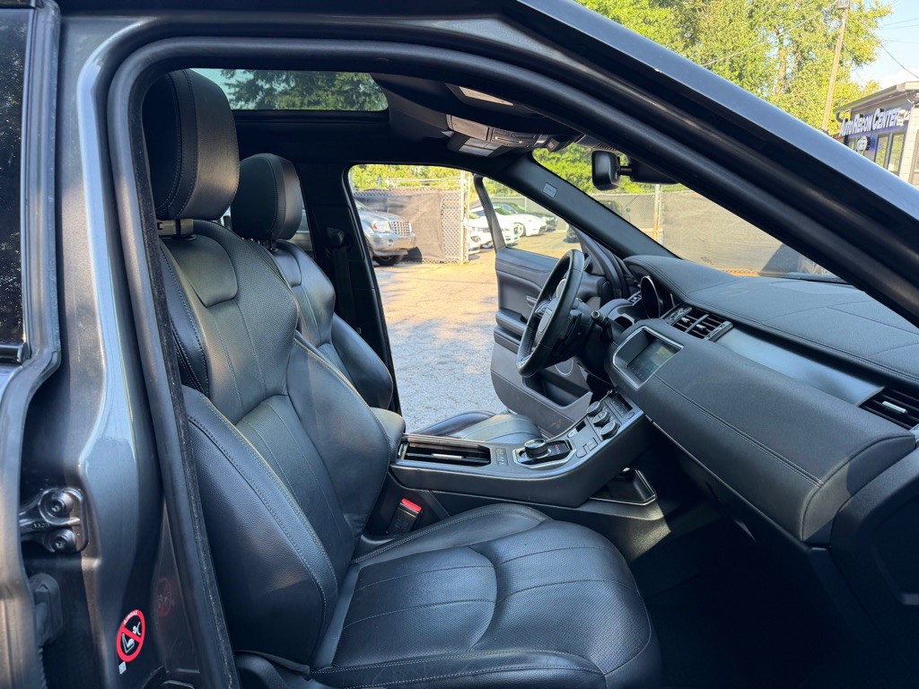2019 Land Rover Range Rover Evoque Image 31