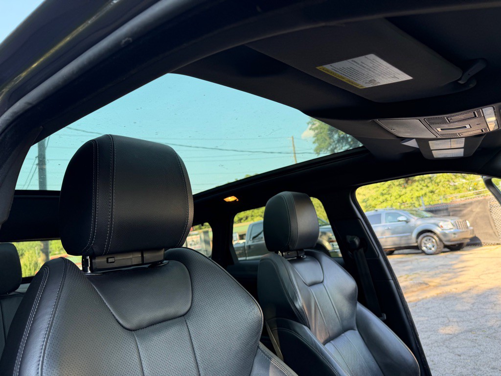 2019 Land Rover Range Rover Evoque Image 33