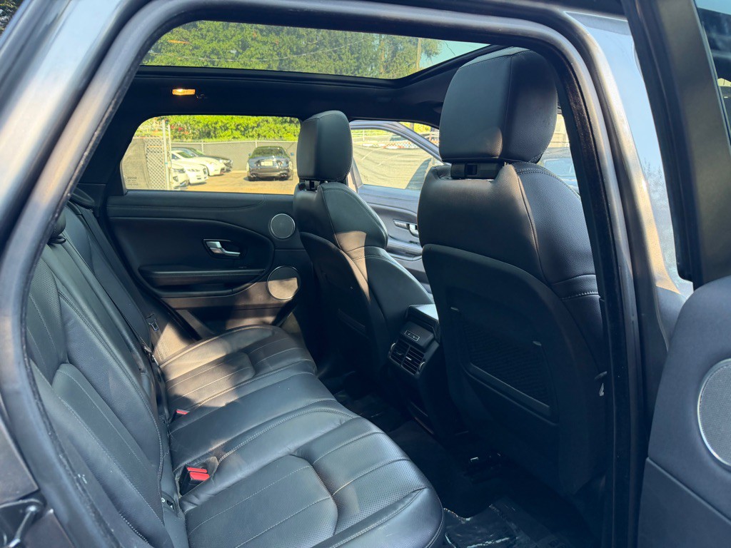 2019 Land Rover Range Rover Evoque Image 35