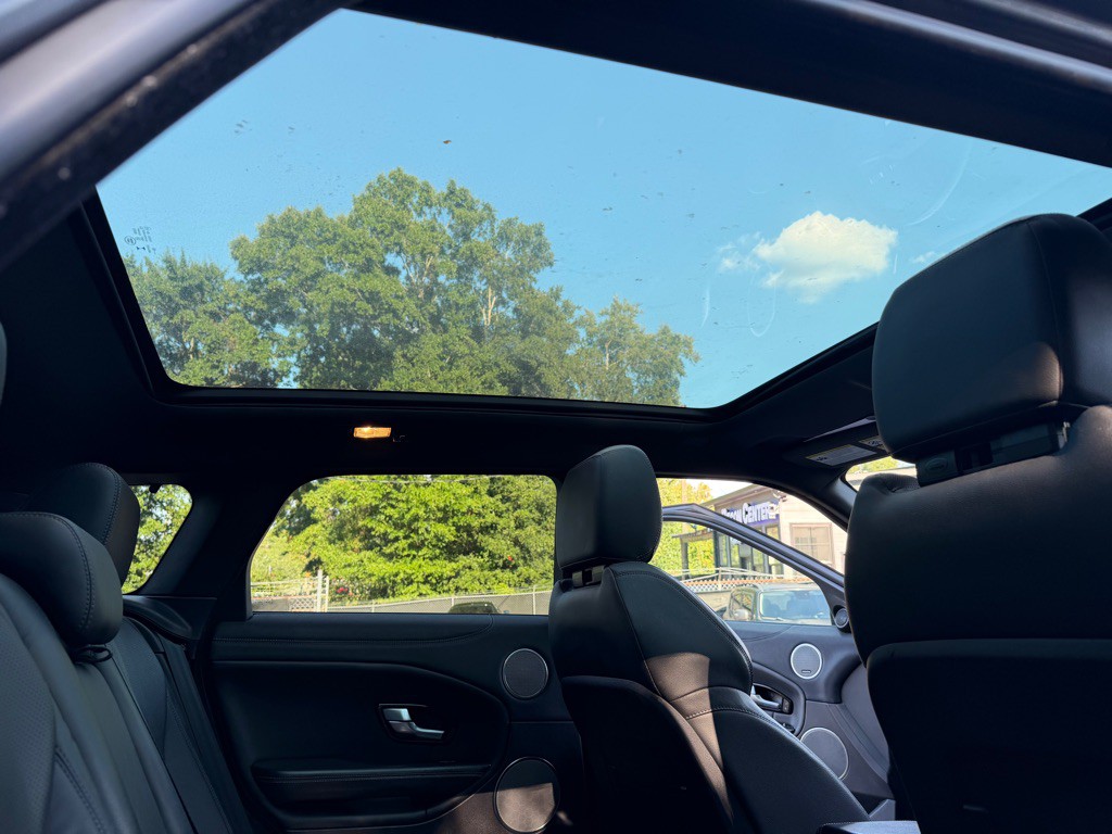 2019 Land Rover Range Rover Evoque Image 36