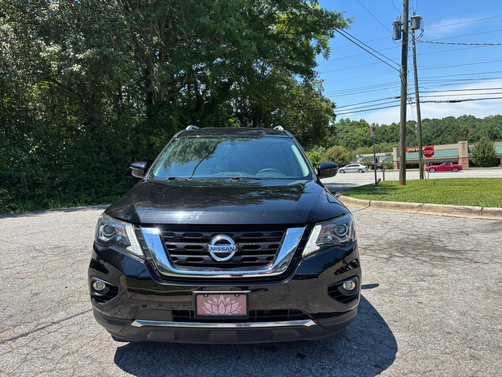 2020 Nissan Pathfinder Image 2