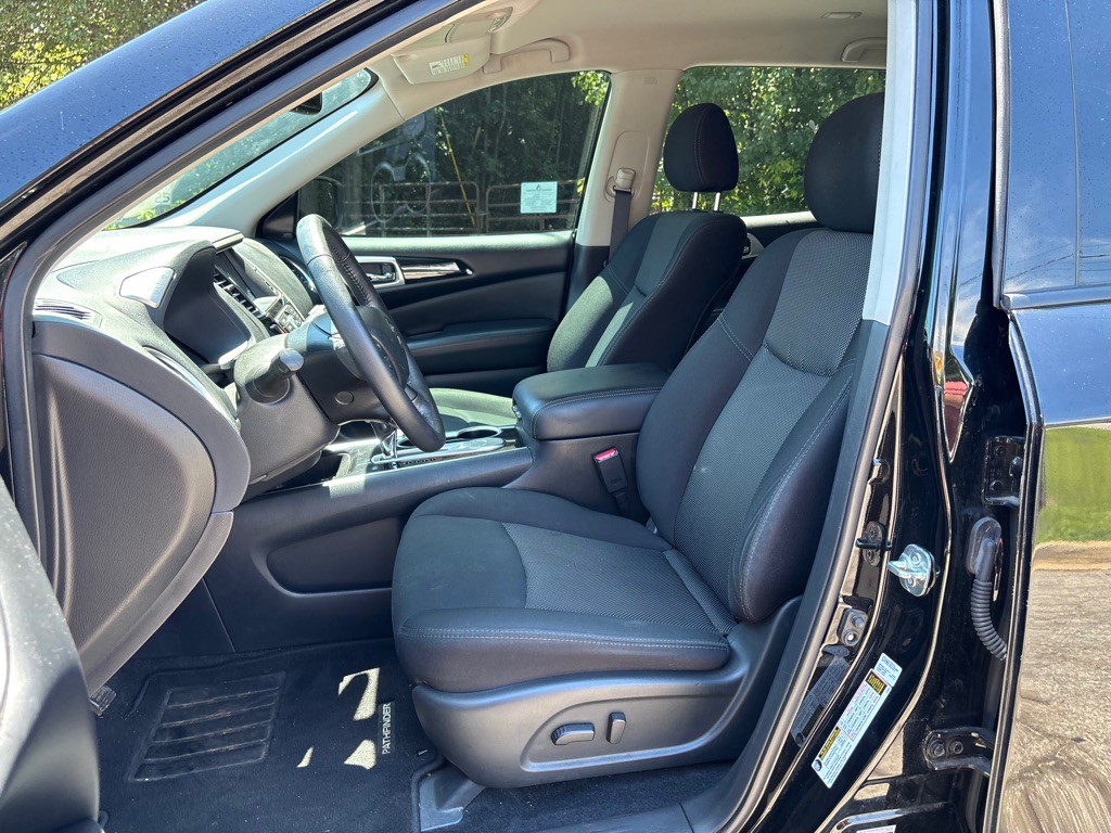 2020 Nissan Pathfinder Image 18