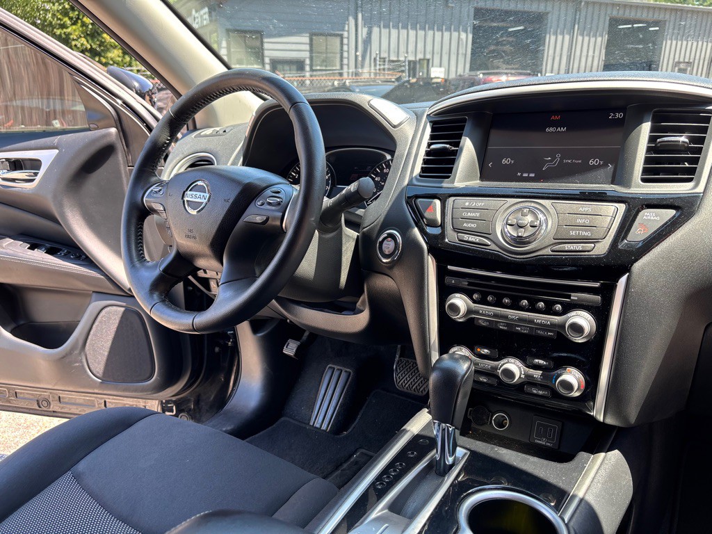 2020 Nissan Pathfinder Image 25