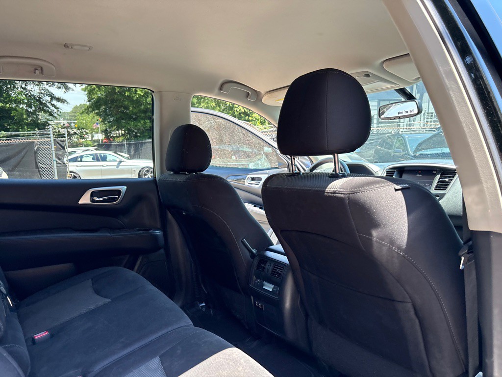 2020 Nissan Pathfinder Image 30