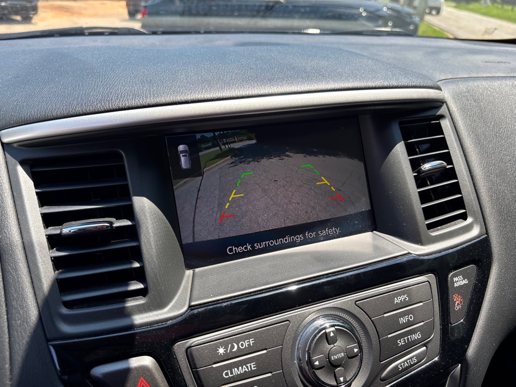 2020 Nissan Pathfinder Image 50
