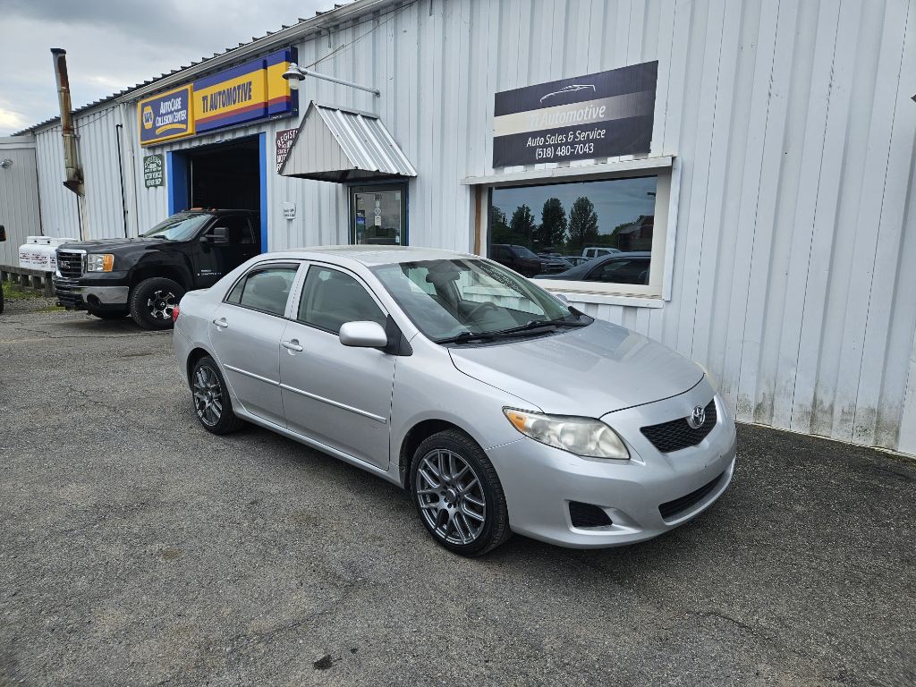 2010 Toyota Corolla Image 1