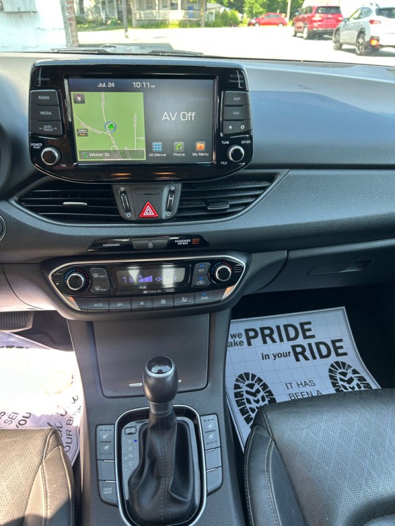 2018 Hyundai Elantra Image 8