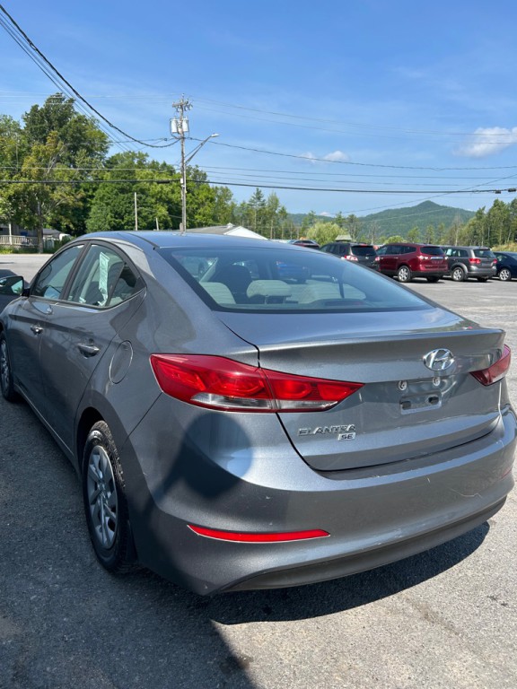 2018 Hyundai Elantra Image 4
