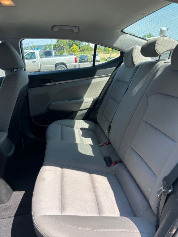 2018 Hyundai Elantra Image 6