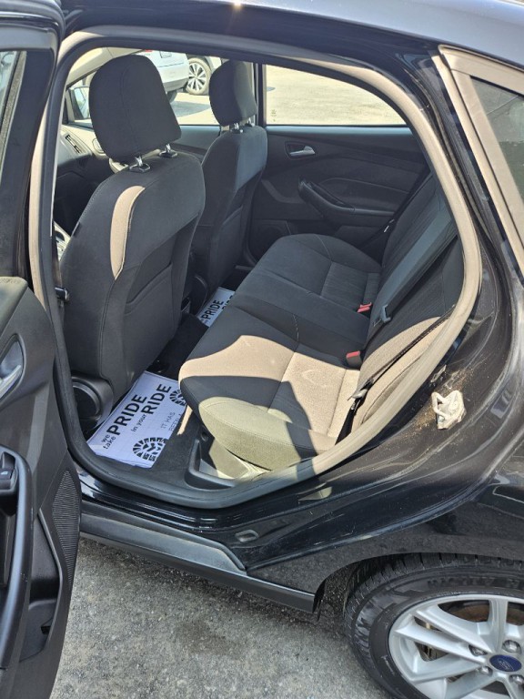 2016 Ford Focus Image 6