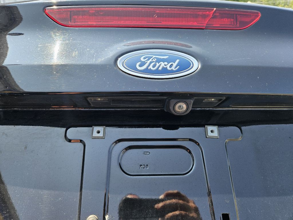 2016 Ford Focus Image 9