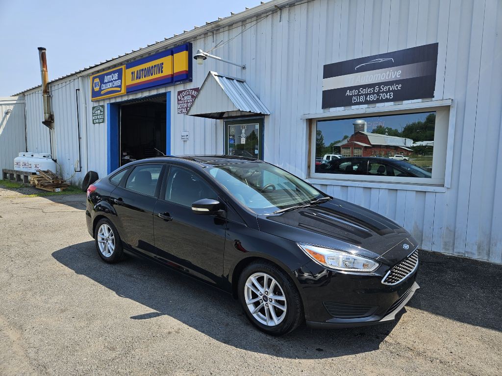 2016 Ford Focus Image 1