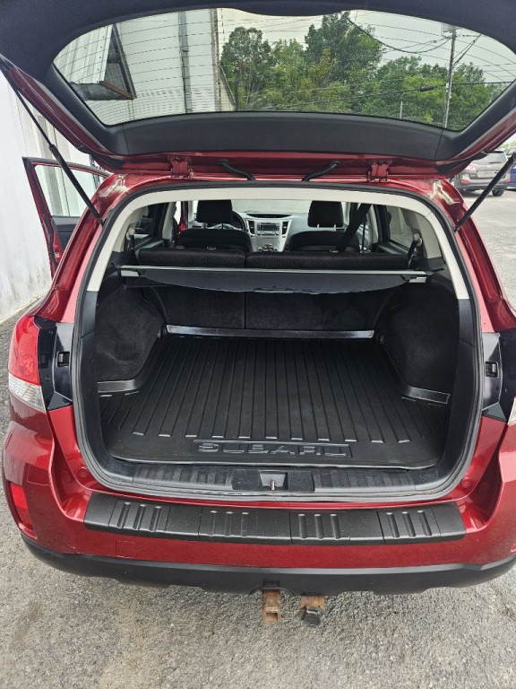 2012 Subaru Outback Image 8