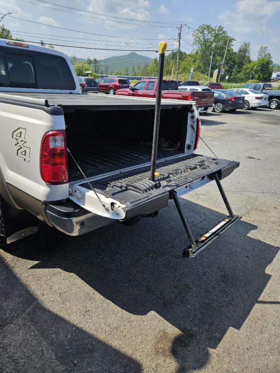 2012 Ford F-350 Image 12