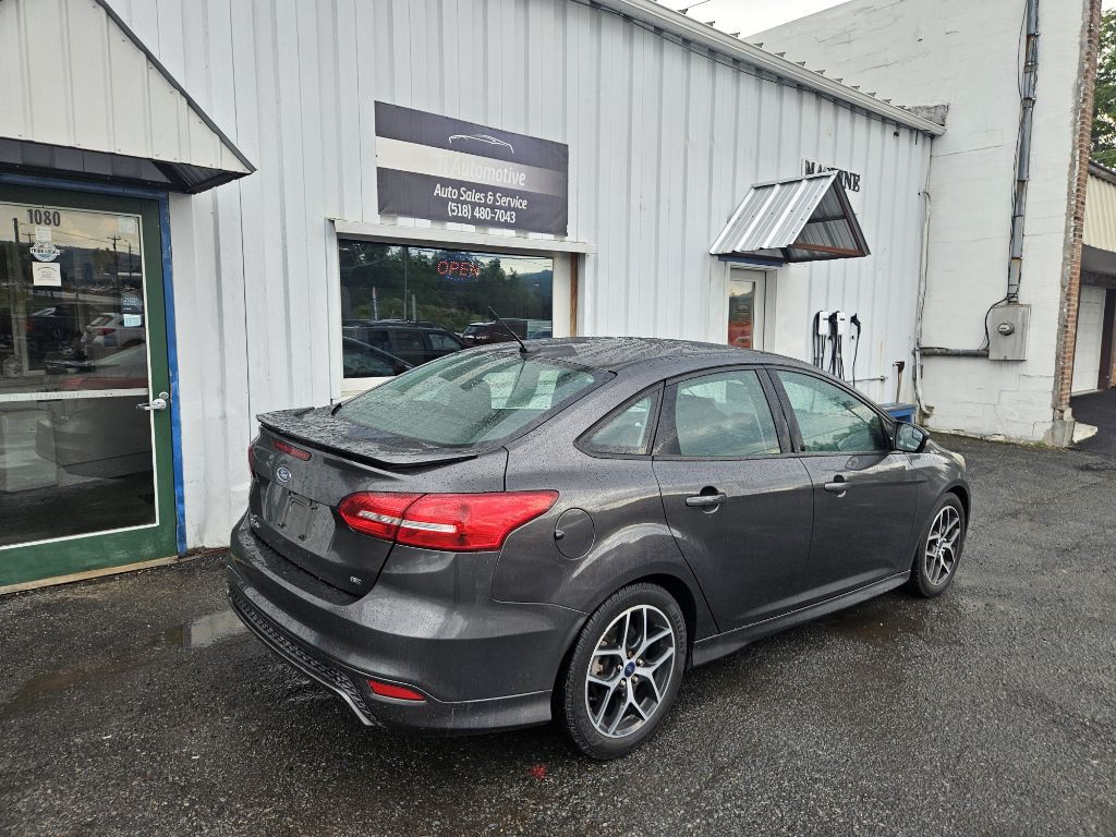 2016 Ford Focus Image 3