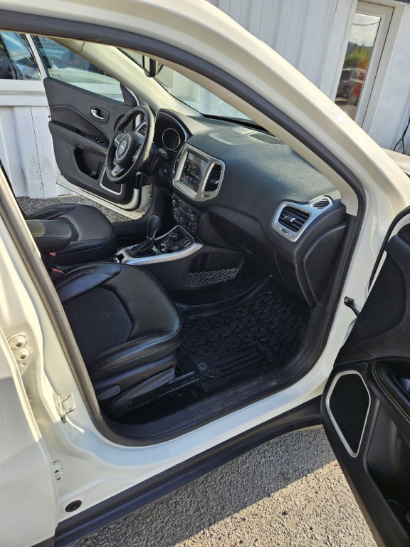 2018 Jeep Compass Image 7