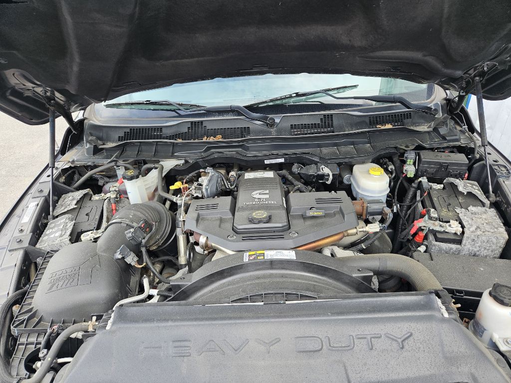2018 RAM 3500 Image 9