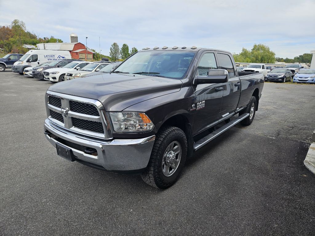 2018 RAM 3500 Image 2