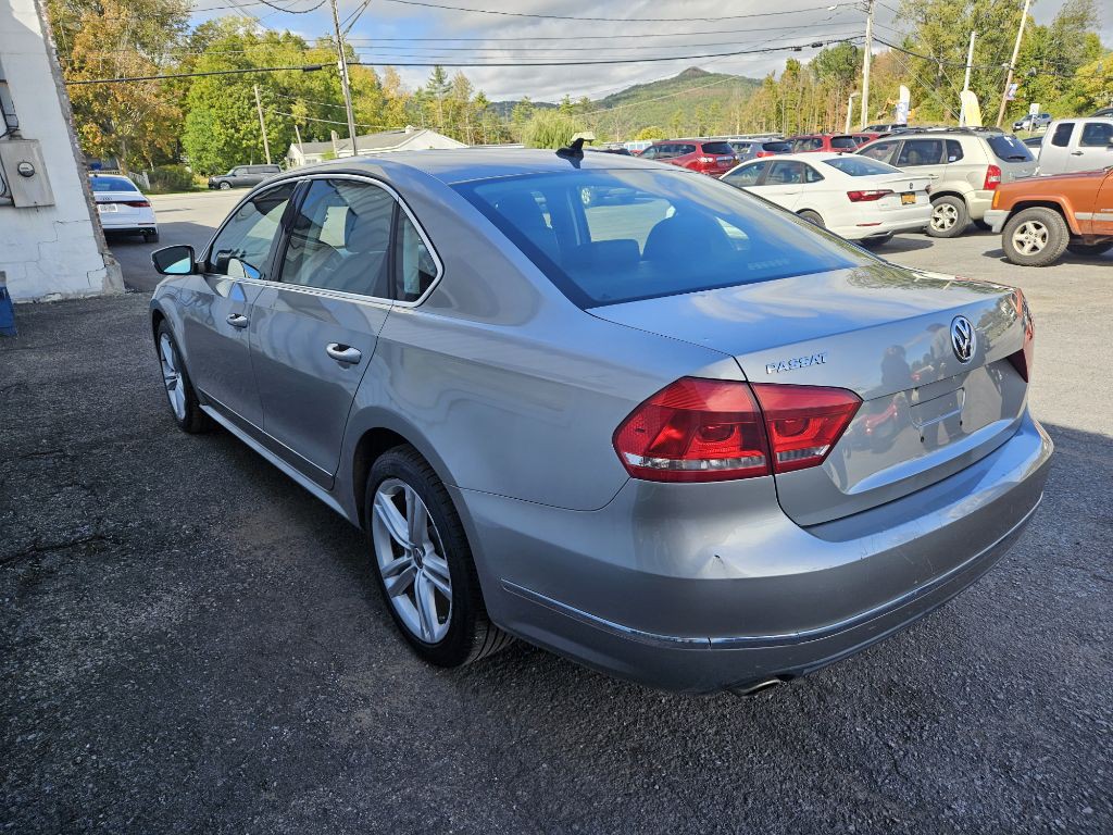 2014 Volkswagen Passat Image 4