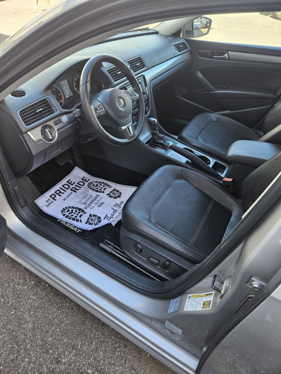 2014 Volkswagen Passat Image 5