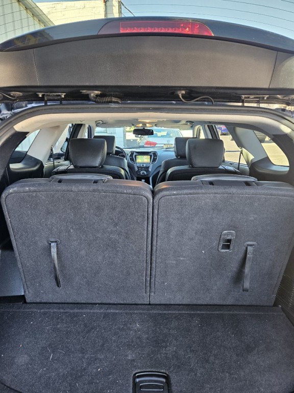 2015 Hyundai Santa Fe Image 18