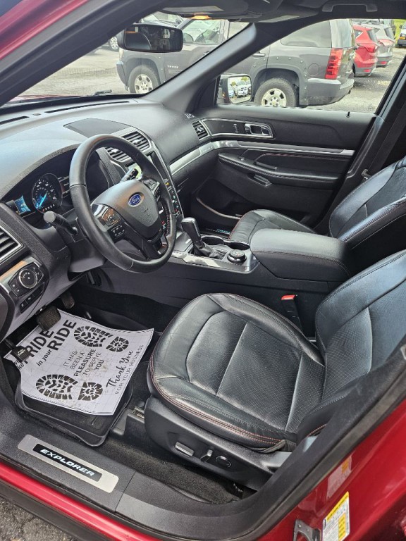 2017 Ford Explorer Image 5