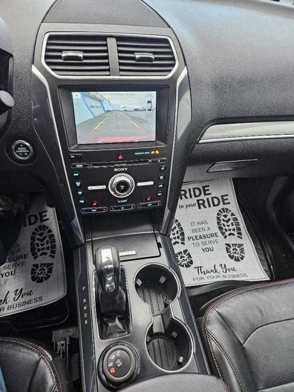 2017 Ford Explorer Image 9