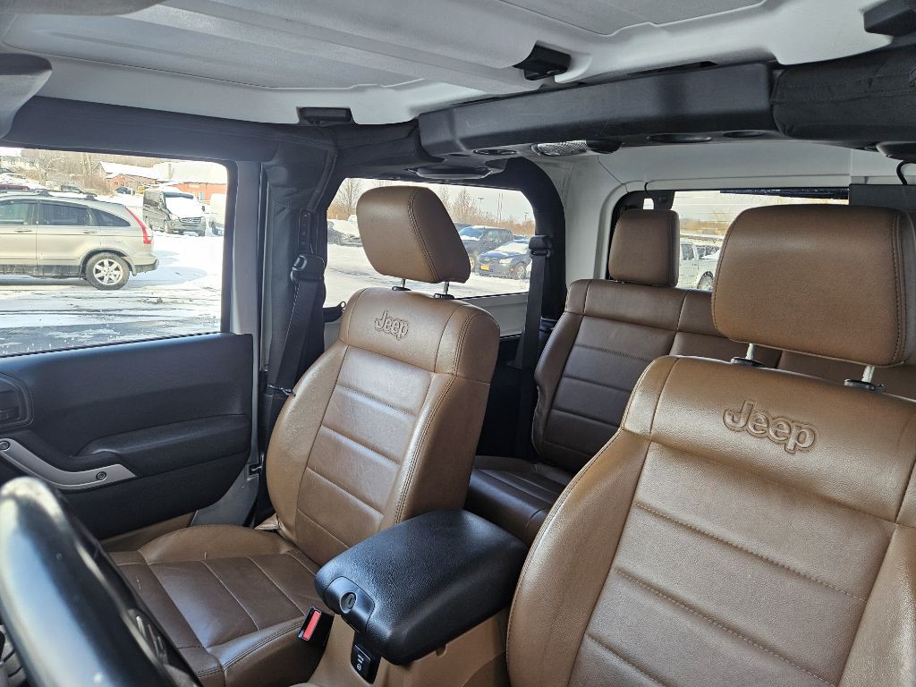 2012 Jeep Wrangler Image 6