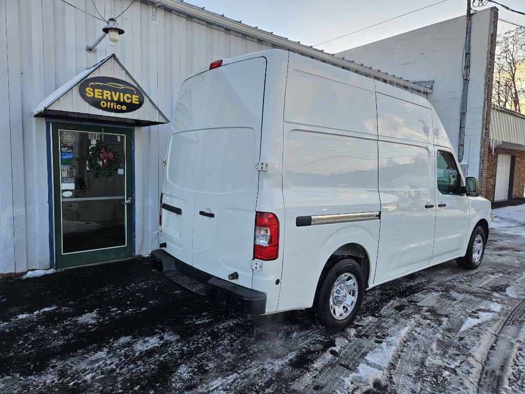2018 Nissan NV Image 3