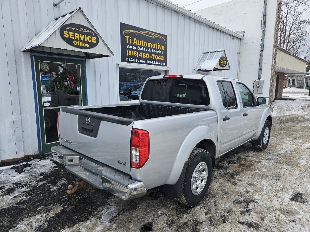 2014 Nissan Frontier Image 3
