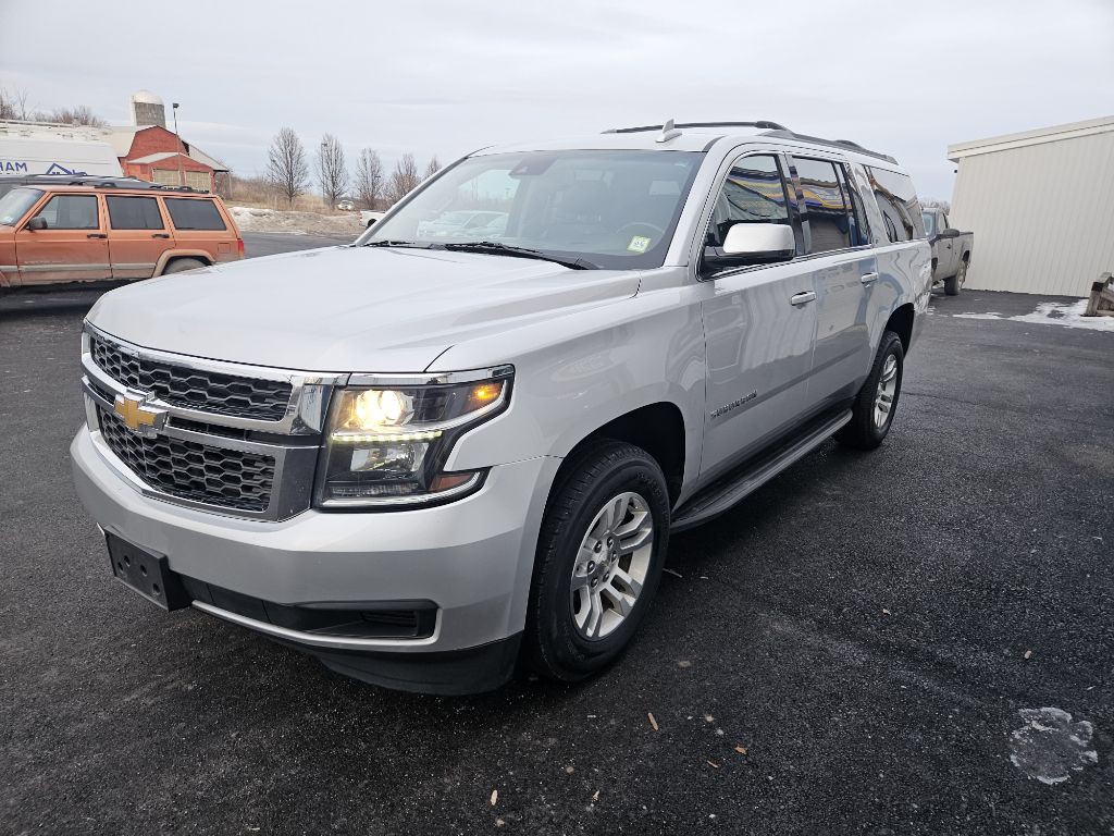 2020 Chevrolet Suburban Image 2