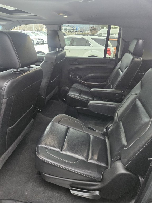 2020 Chevrolet Suburban Image 6