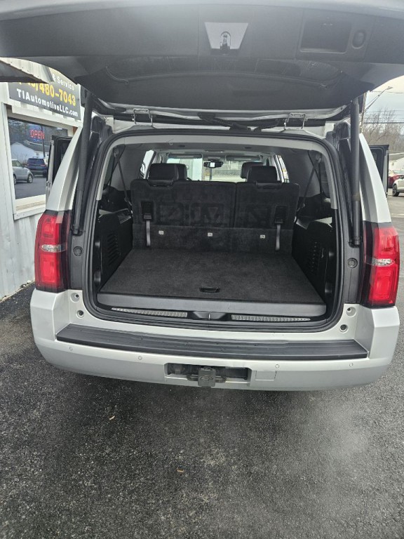 2020 Chevrolet Suburban Image 11