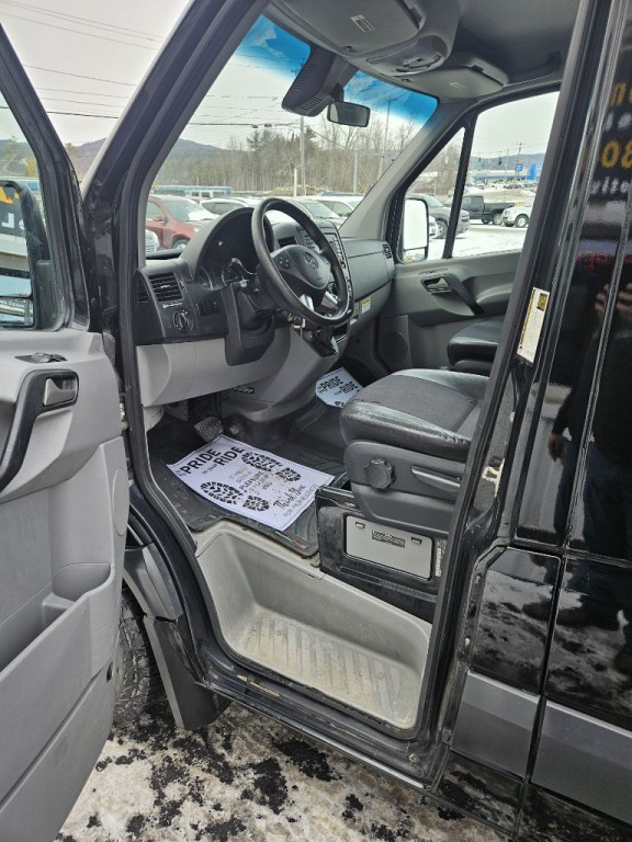 2015 Mercedes-Benz Sprinter Image 5