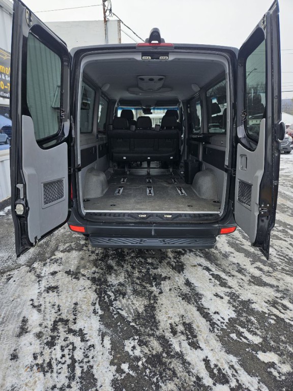 2015 Mercedes-Benz Sprinter Image 9