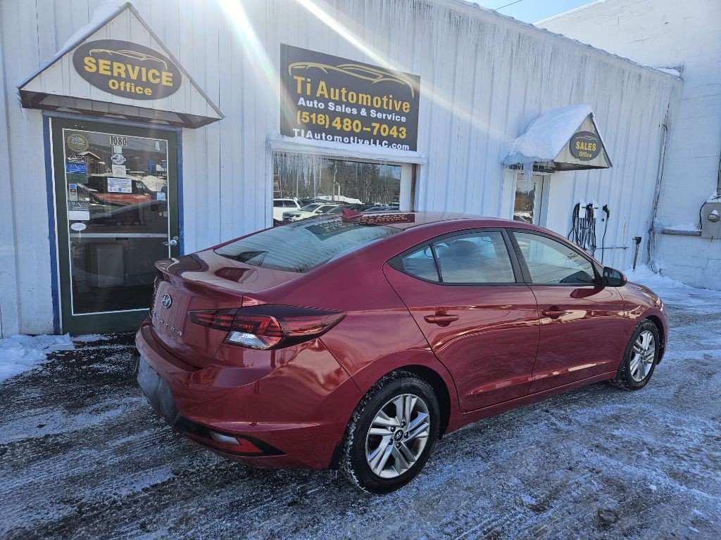 2020 Hyundai Elantra Image 3