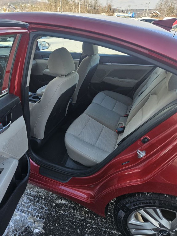 2020 Hyundai Elantra Image 6