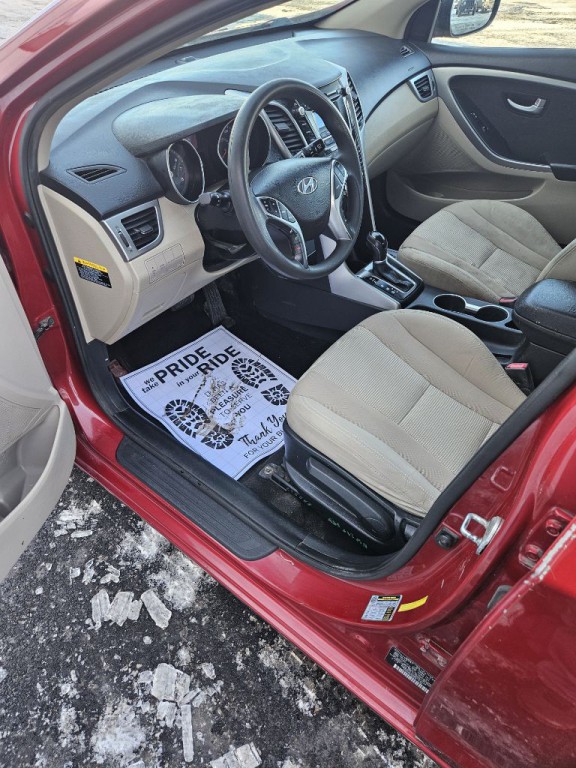 2016 Hyundai Elantra Image 6