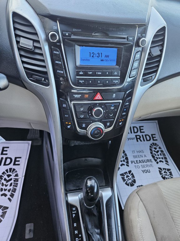 2016 Hyundai Elantra Image 7