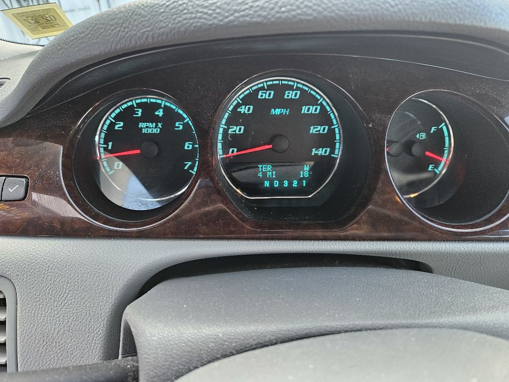 2010 Buick Lucerne Image 9